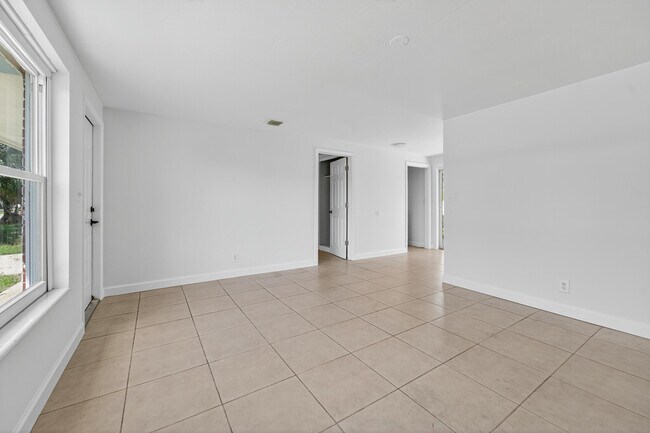 Building Photo - 5821 Urdea Rd