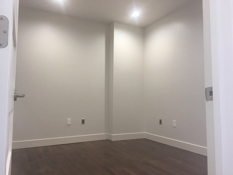 Bedroom 2 - 45 Main St