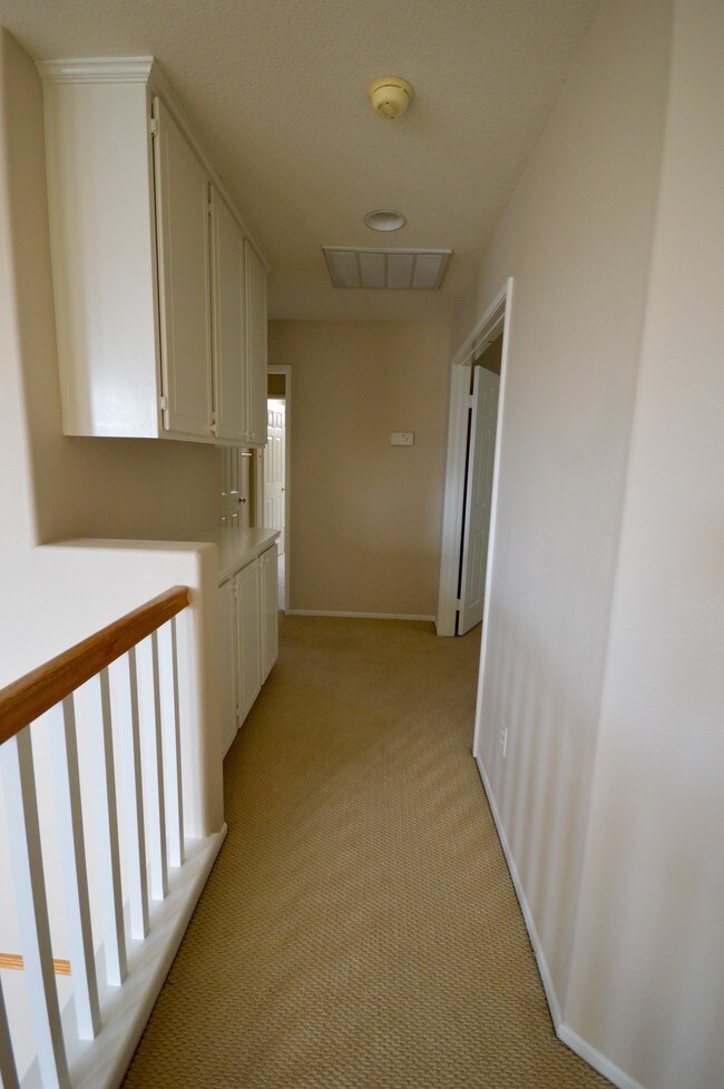 Building Photo - 4102 Castaway Cove