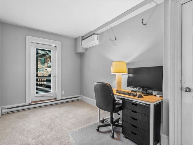 Building Photo - 19 Greenwich Pk