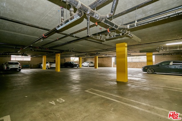 Interior Photo - 1167 S Hoover St