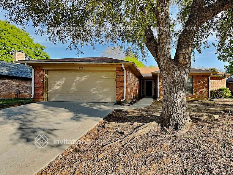 Primary Photo - 1208 Brookfield Ln