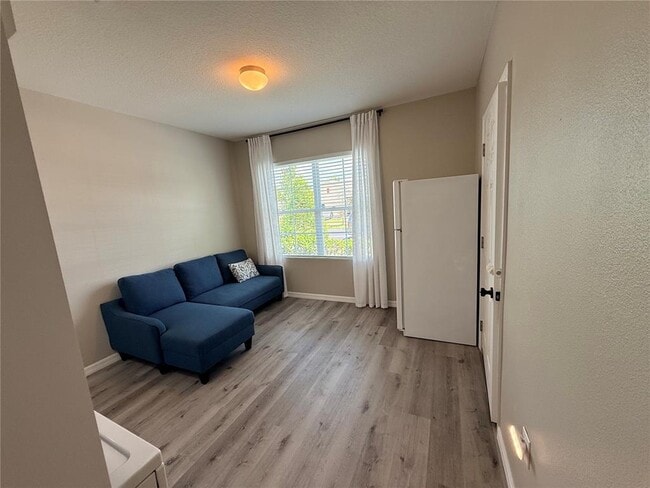 Building Photo - 1593 Diamond Loop Dr