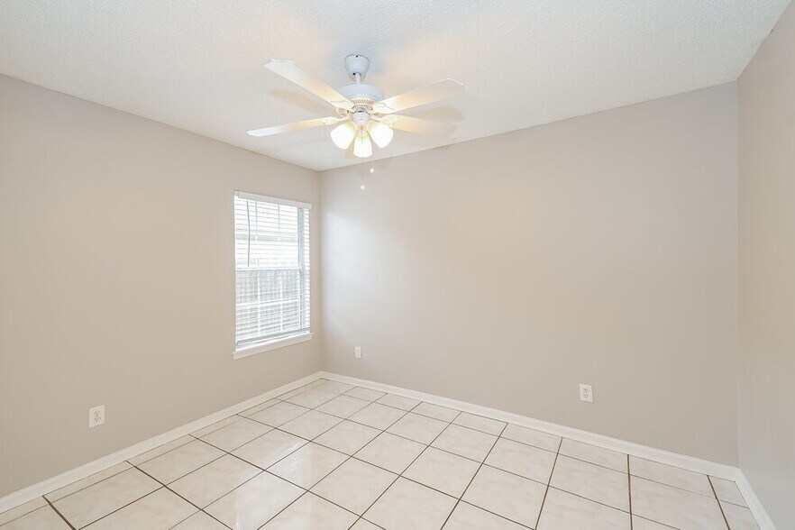 Building Photo - 2837 Tuscarora Tr