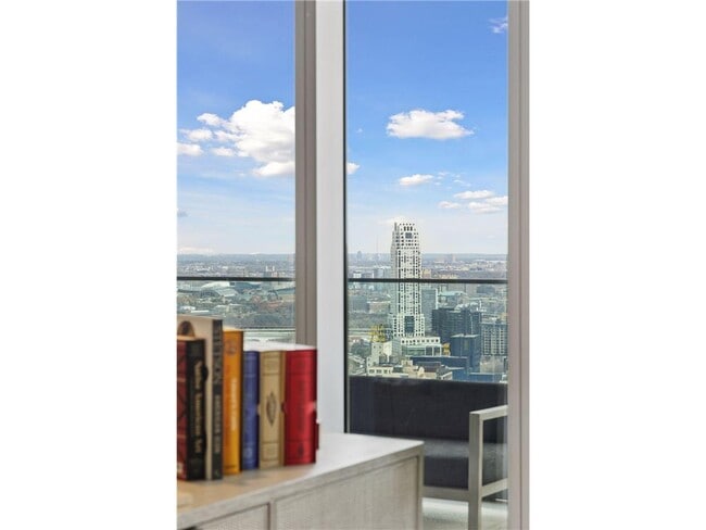 Building Photo - 255 Hennepin Ave