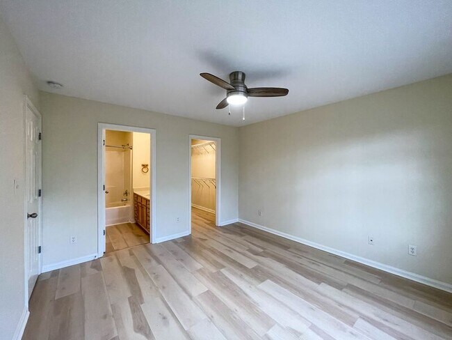 Building Photo - 101 Telfare Ln