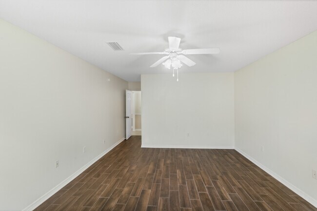 Building Photo - 8778 Faye Ct