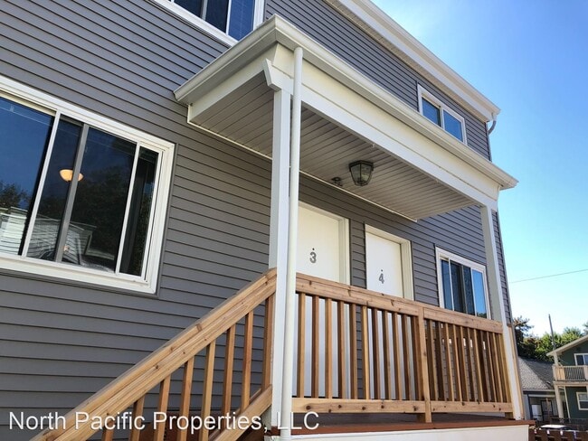 Building Photo - 711 21st Ave