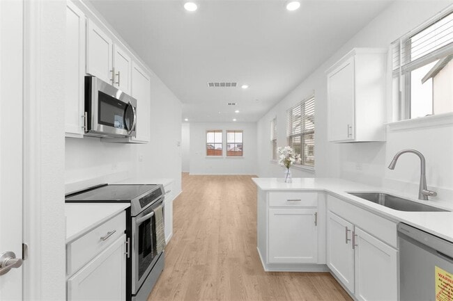 Building Photo - 2524 Ophelia Levi Ln