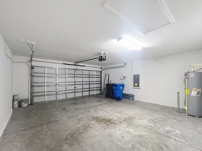Building Photo - 3805 Romano Busciglio St