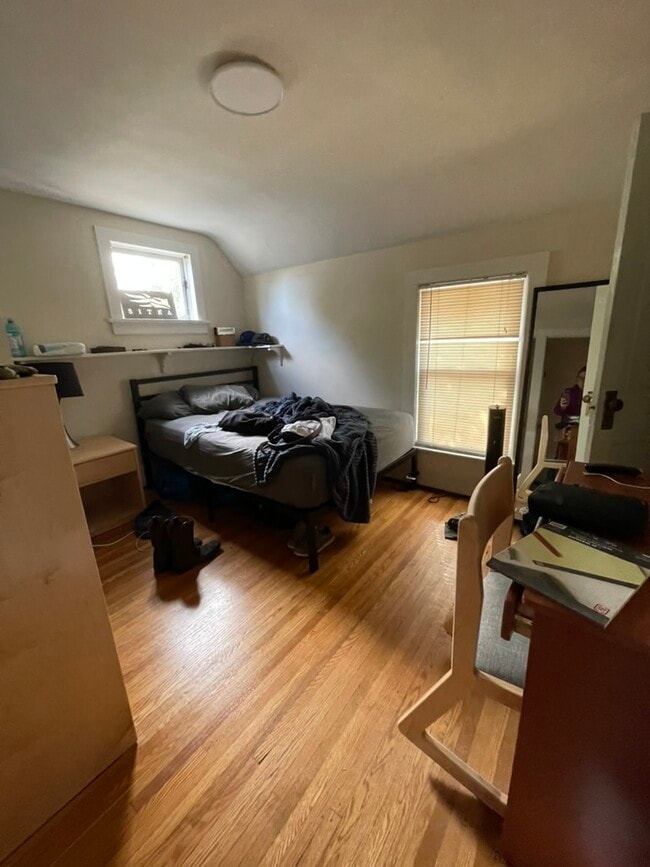 Building Photo - 1031 Memorial Ave