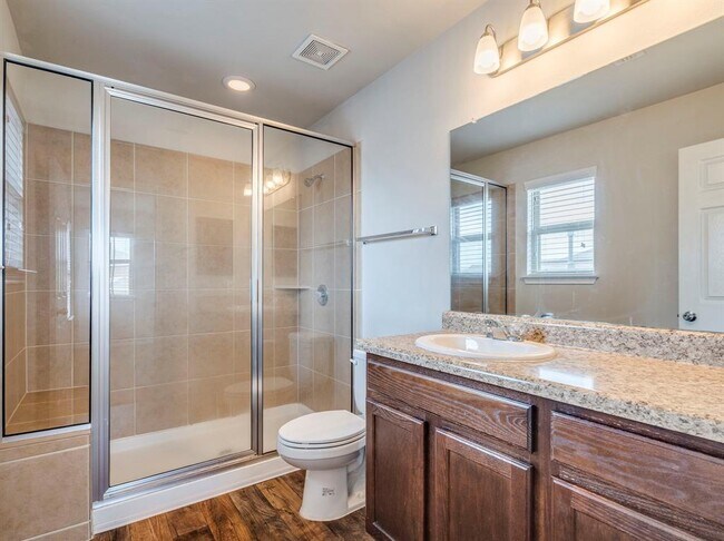 Building Photo - 398 Wapiti Rd