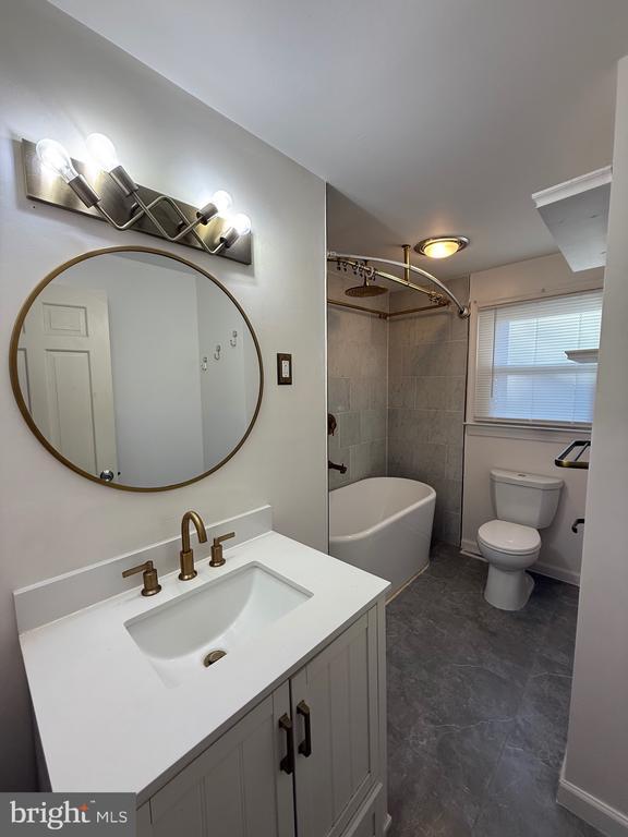 Building Photo - 606 Wyoming Ave