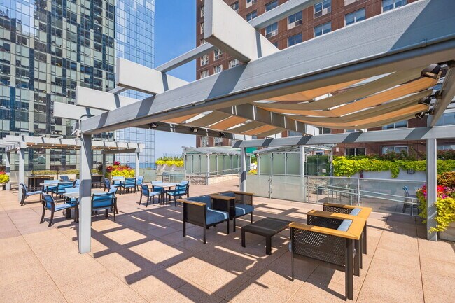 Building Photo - 474 N Lake Shore Dr
