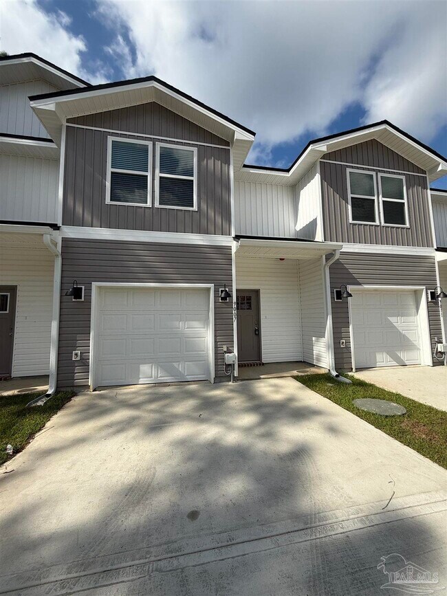 Building Photo - 9007 Golden Eye Dr
