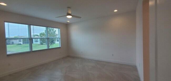 Building Photo - 13264 SW Blue River Rd