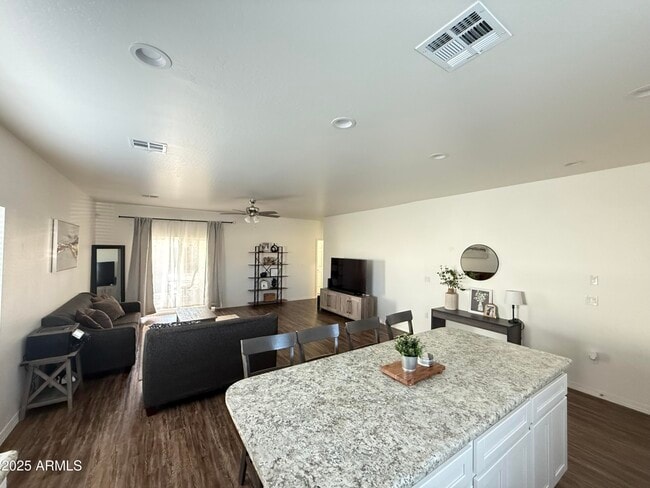 Building Photo - 8477 W Tinajas Dr