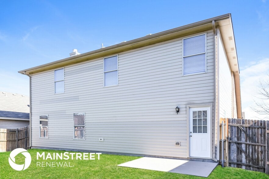 Building Photo - 14029 Coyote Trail