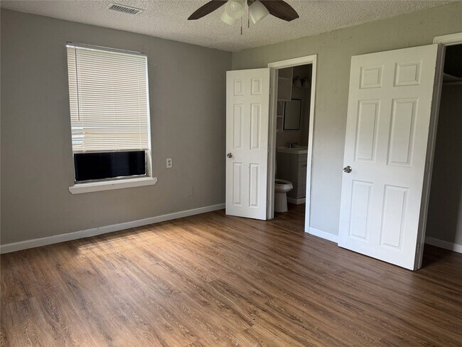 Building Photo - 9084 Peggy Dr