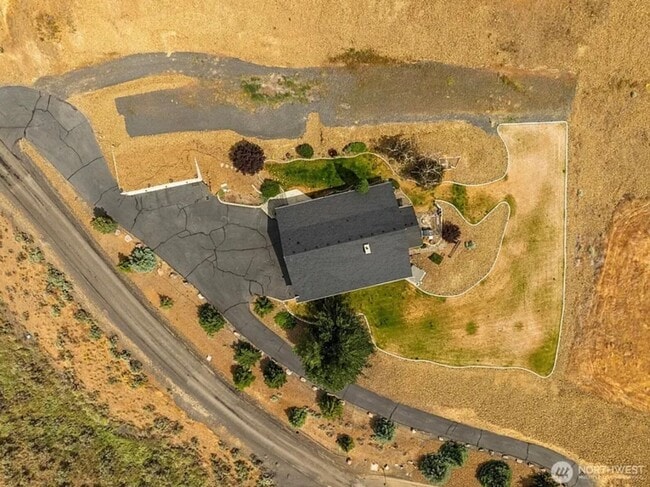 Primary Photo - Home with a view for rent in Ephrata