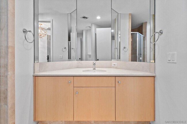 Building Photo - 7622 Herschel Ave