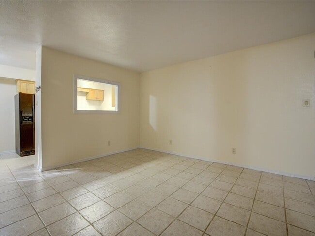 Building Photo - Charming 2-Bedroom, 2-Bath Home with Community Pool