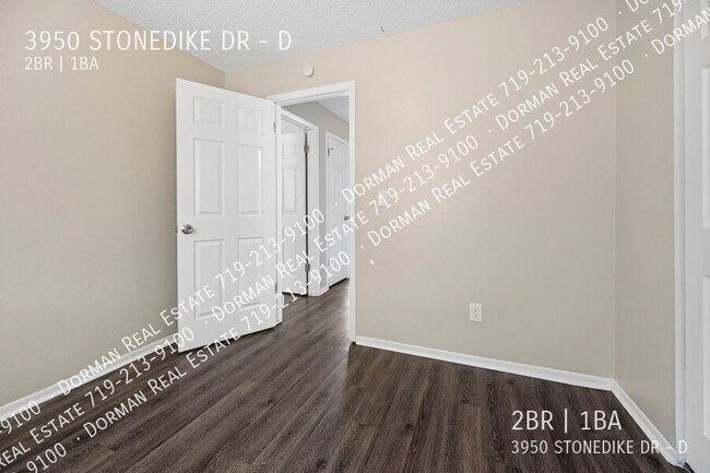 Building Photo - 3950 Stonedike Dr