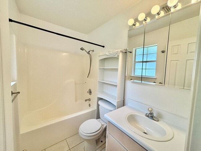 Building Photo - 7514 Bowers Dr