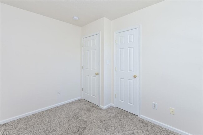Building Photo - 1531 Creek Ct