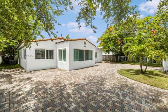 Building Photo - 1924 SW 20th St