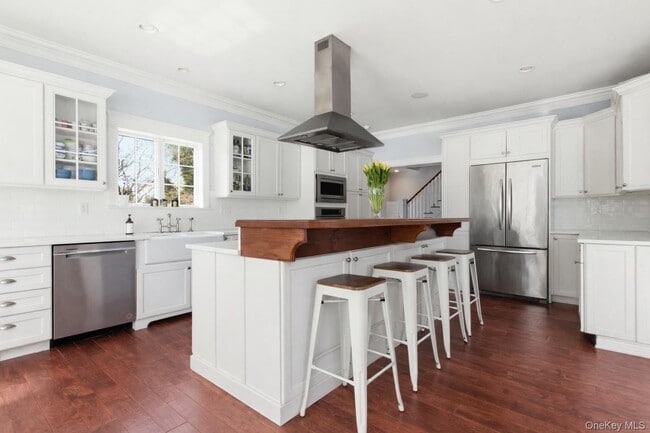 Building Photo - 74 Old Post Ln