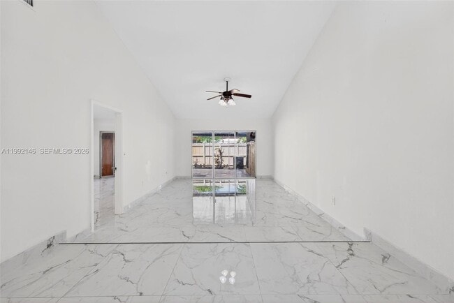 Building Photo - 10351 Juniper Ct