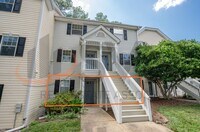 Building Photo - Spacious 2BR, 2BA Condo in Desirable Chapel Hill Community