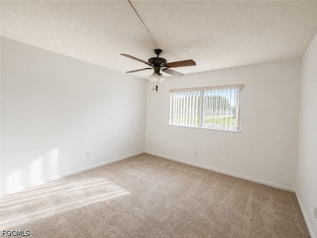 Building Photo - 1356 Myerlee Country Club Blvd