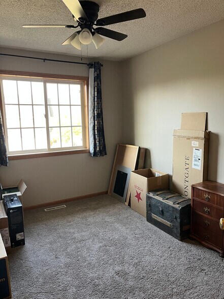 Building Photo - 1585 Serenity Ln