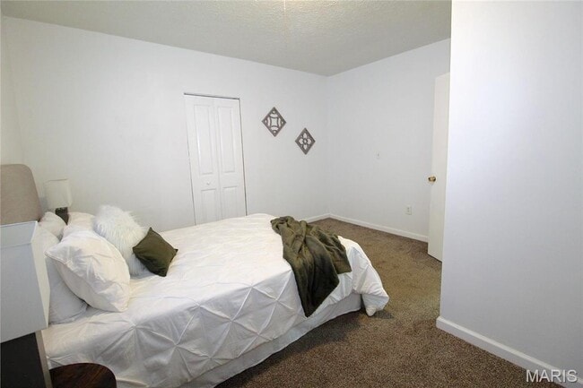 Building Photo - 413 N Center St