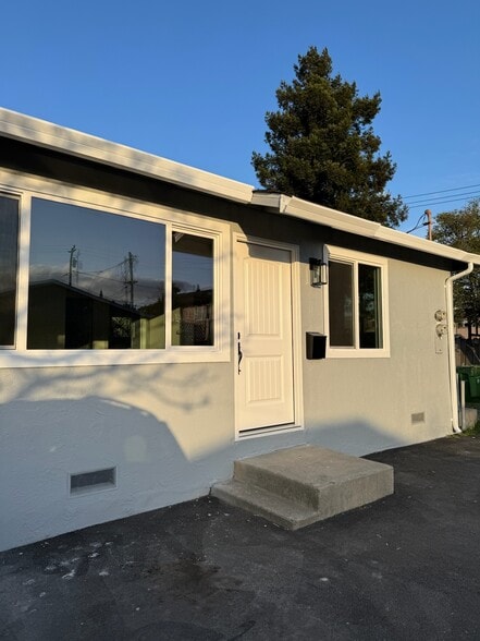 Building Photo - 21944 Arbor Ave