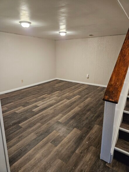 Building Photo - 10665 W Dakota Ave