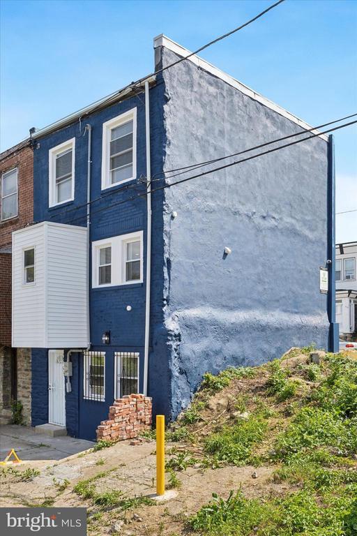 Building Photo - 6131 McMahon St