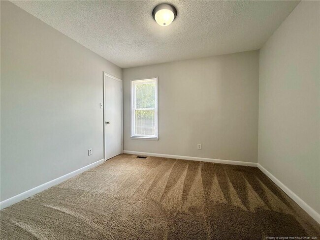 Building Photo - 6868 Candlewood Dr