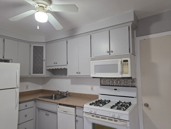 Building Photo - 26051 Alger St