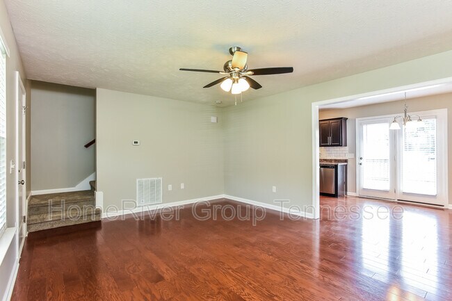 Building Photo - 2829 Painted Pony Dr