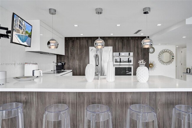 Building Photo - 900 NE Spanish River Blvd