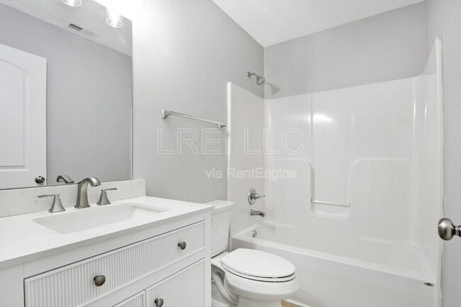 Building Photo - 222 Mud Hen Dr