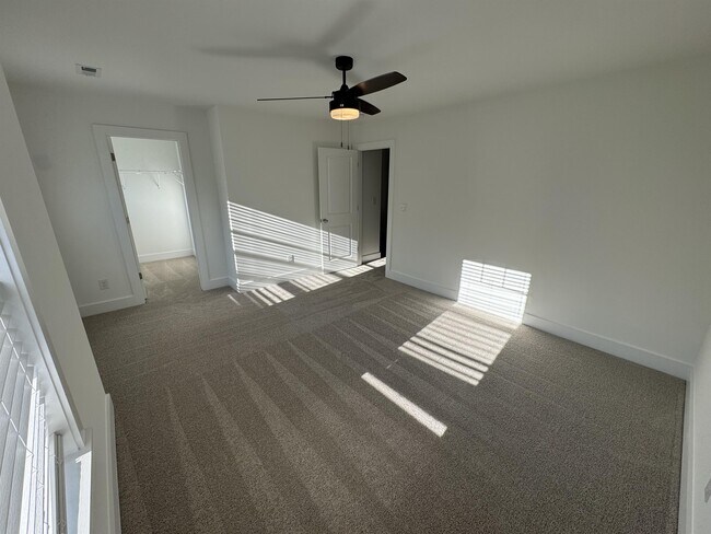 Building Photo - 2128 Middlebridge Ct