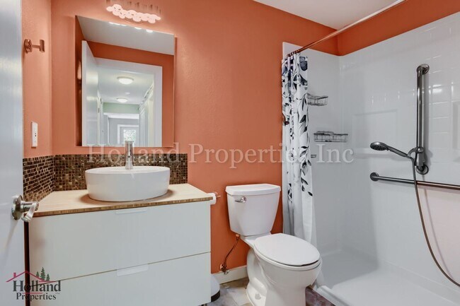 Building Photo - Beautiful Pet-Friendly Single-Family Home in Beaverton!