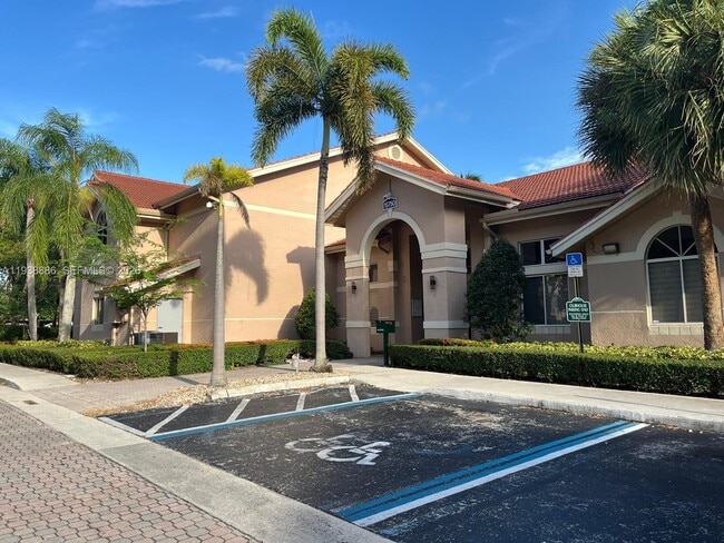 Building Photo - 10451 SW 157th Pl