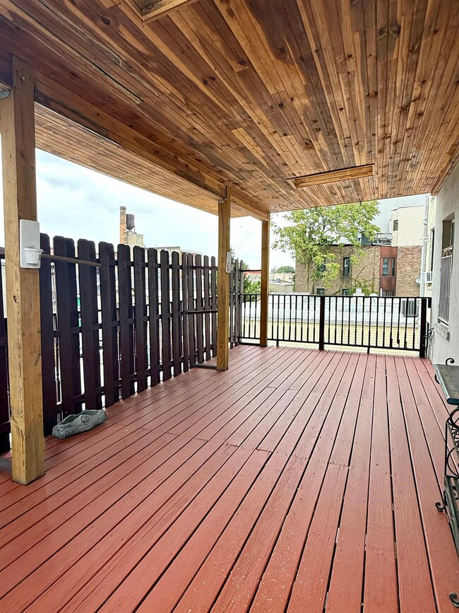 Building Photo - 375 Palisade Ave