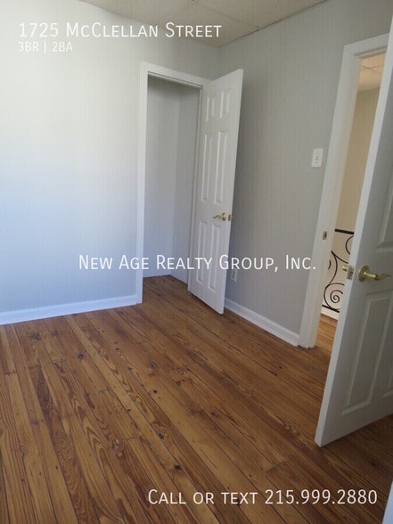 Building Photo - 1725 McClellan St