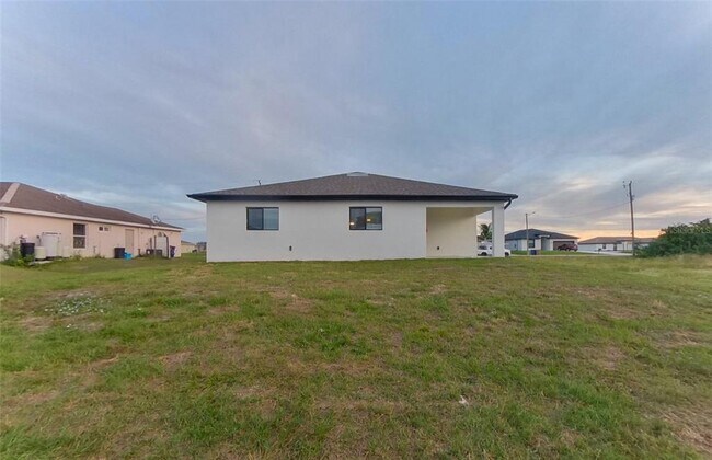 Building Photo - 227 Pennfield St